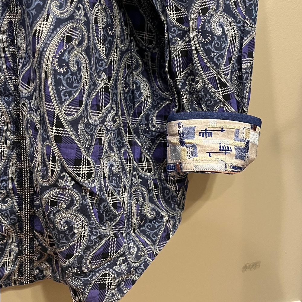 Robert Graham Hillstone Sports Button Down Shirt - Picture 4 of 9